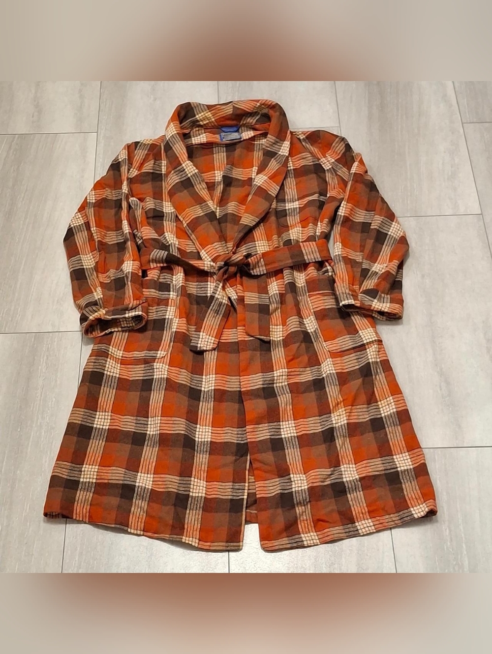 Vintage Pendleton Shawl Collar Virgin Wool Tartan Belted Robe Size Large